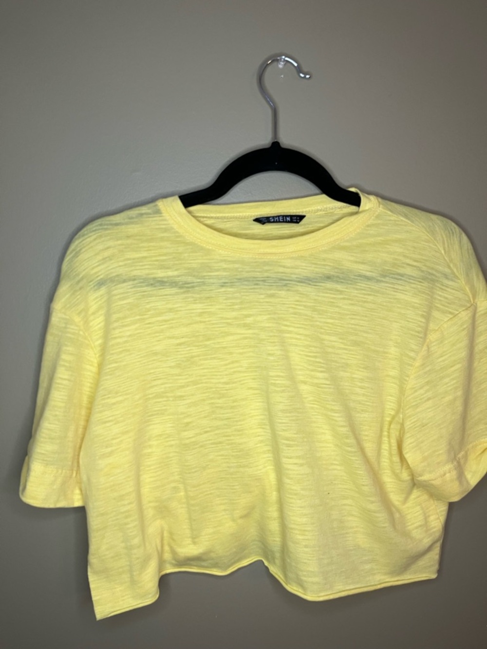 SHEIN Bright Yellow Short Sleeve Cropped Tee Women’s Medium
